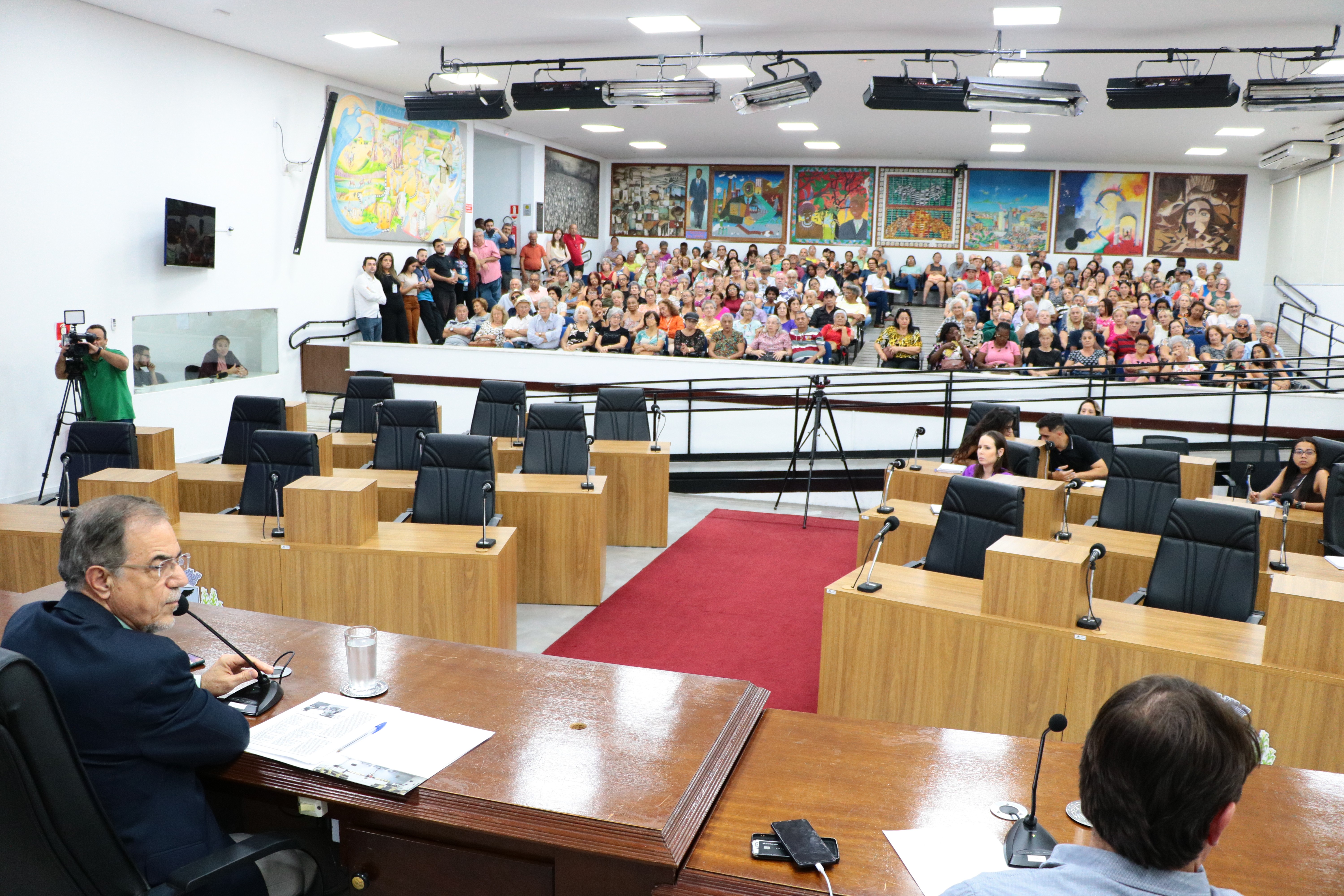 Reunião de Comissão do Idoso questiona mudanças em programa da Assistência Social