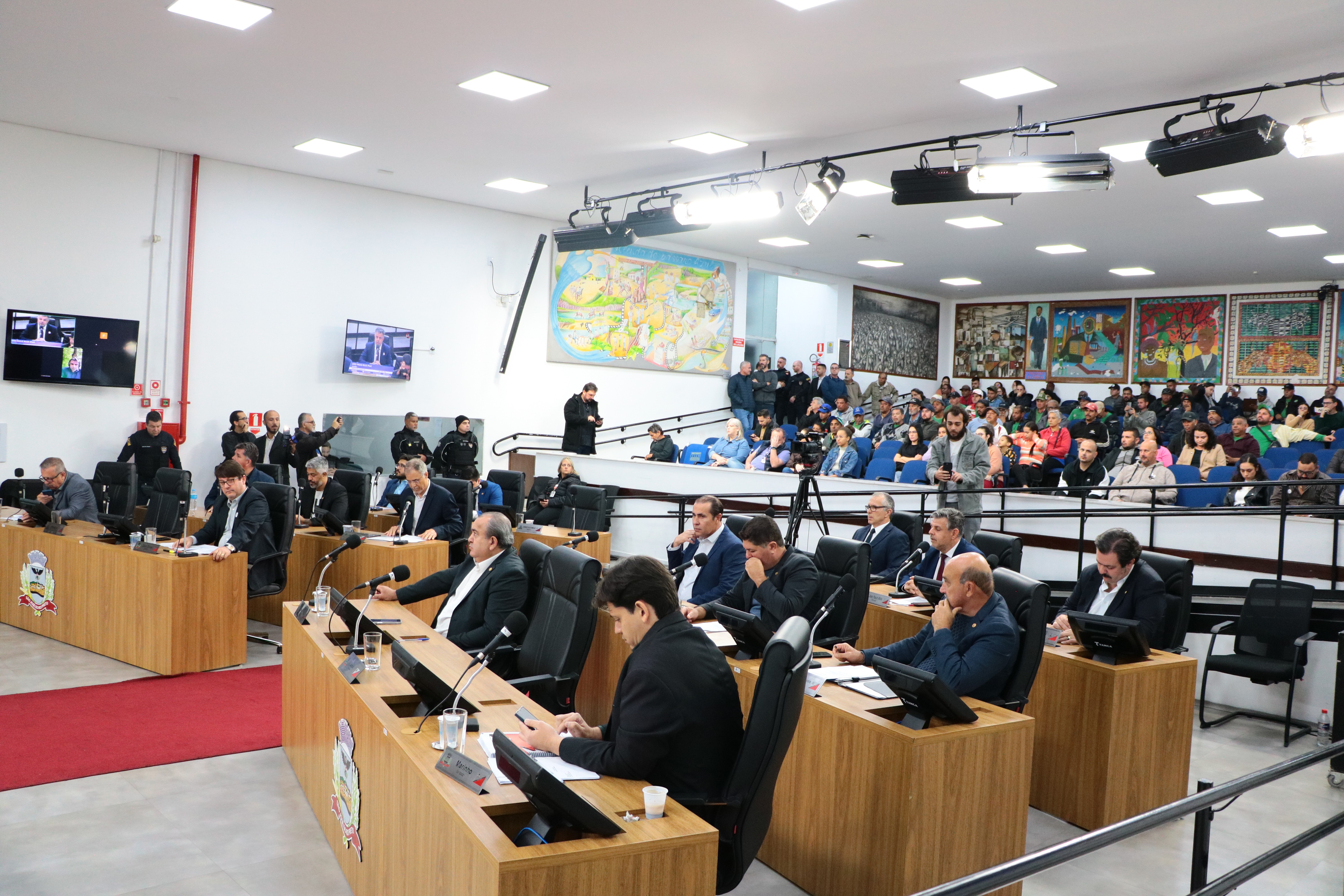 Câmara aprova as contas de 2022 de Edinho em extraordinária