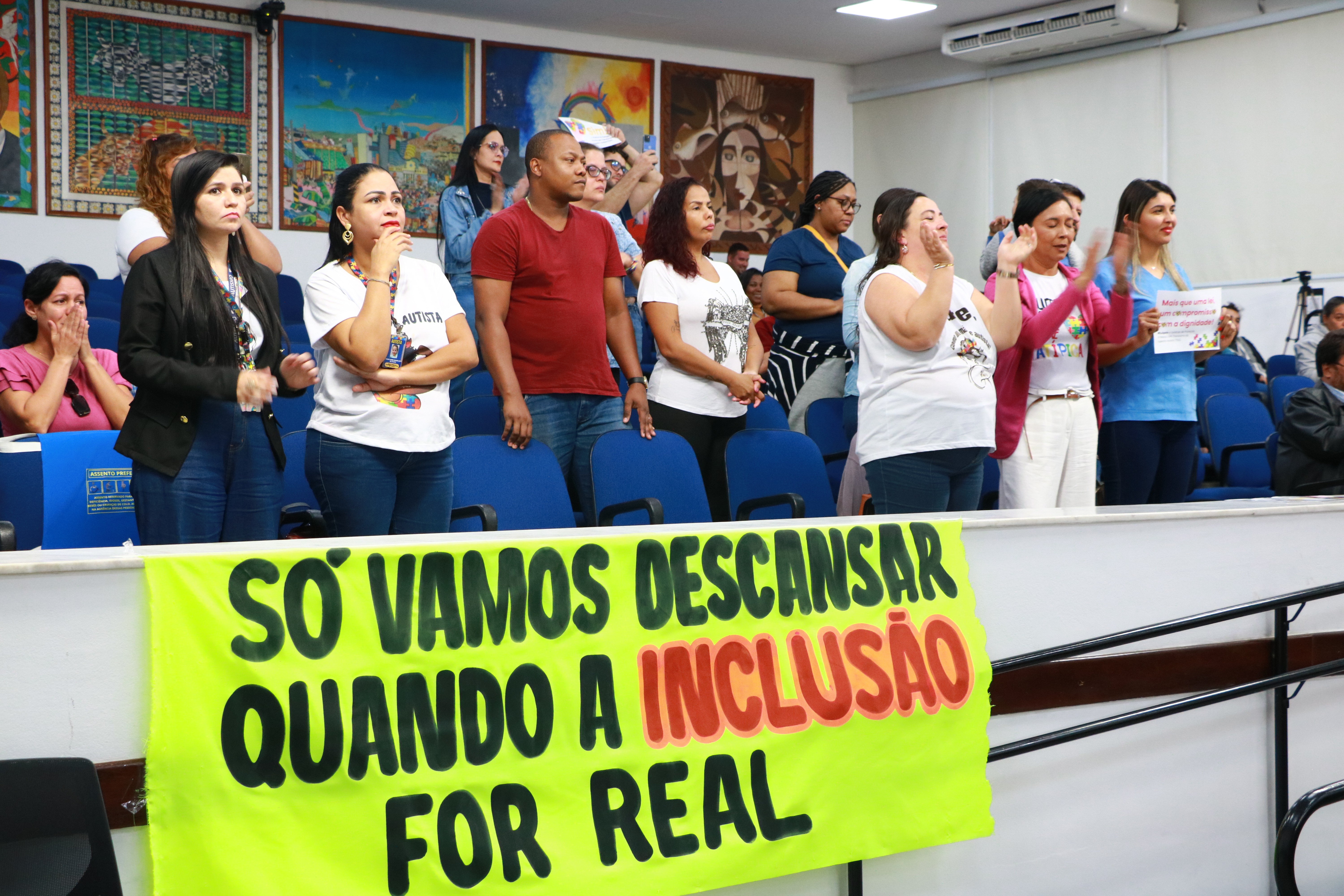 Câmara aprova projetos em defesa de pessoas com TEA