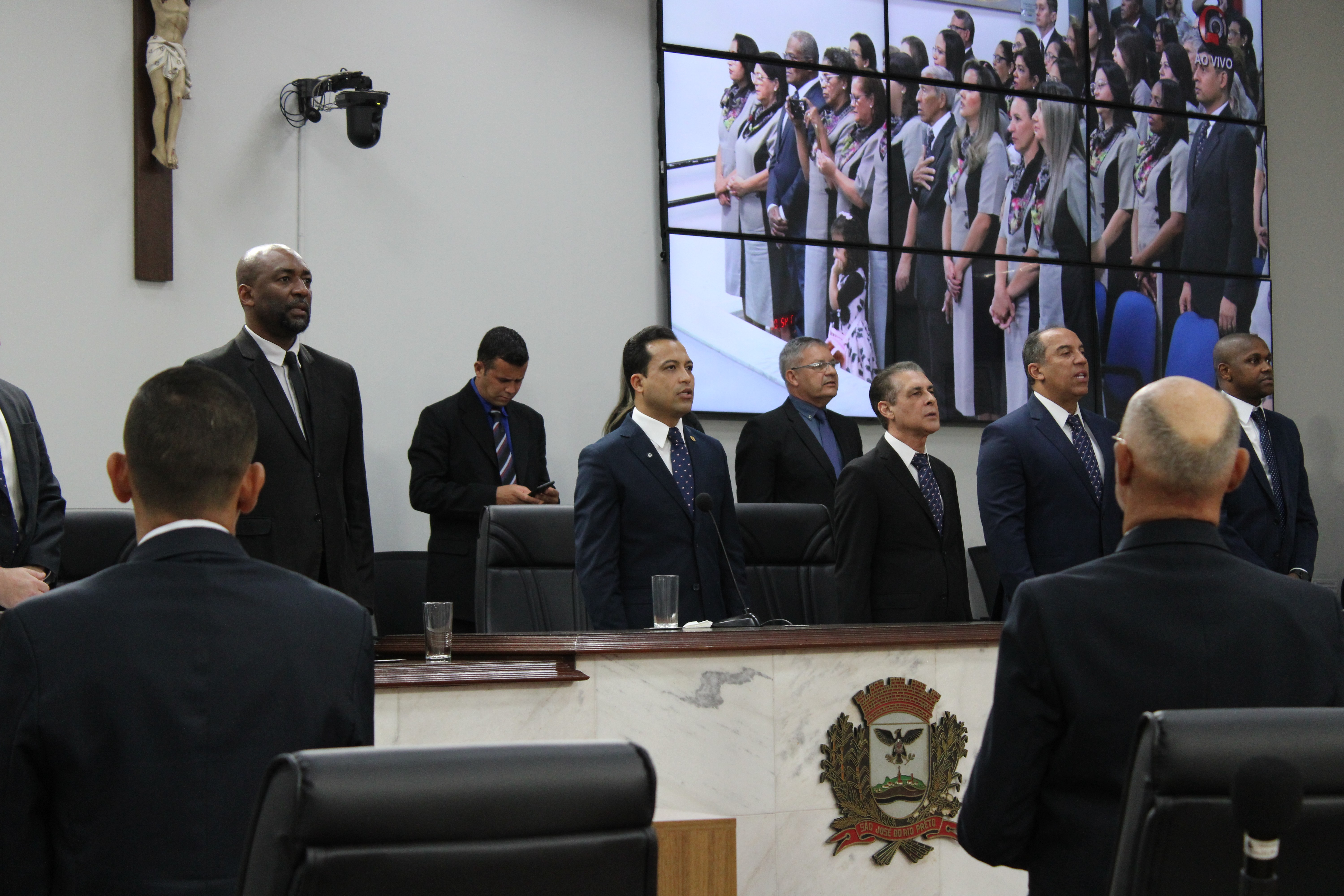 Pastor Vinicius Sartório e obreiros da Universal recebem homenagem