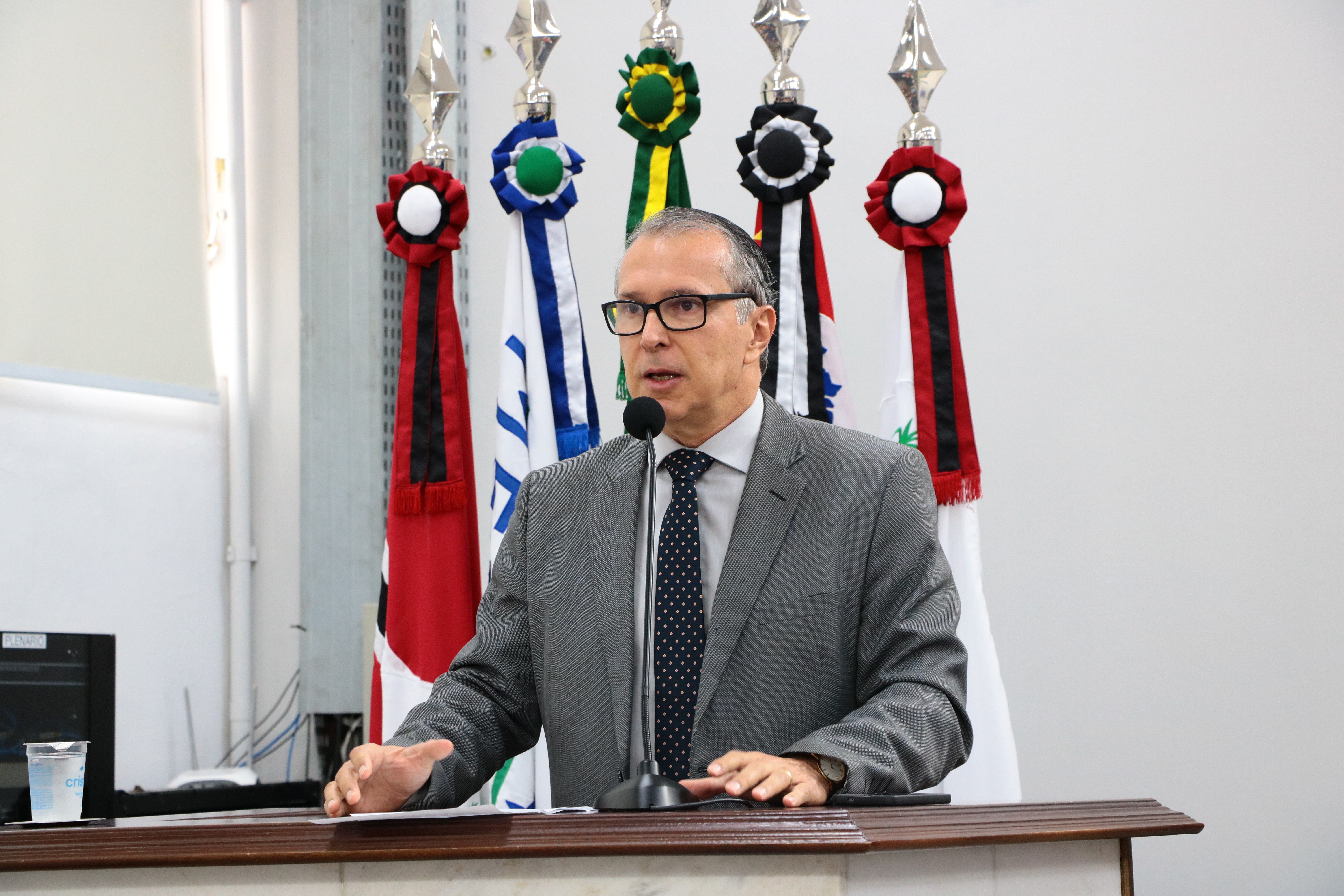 Vereadores aprovam projeto que obriga prefeito, vice a secretários a fazer exame toxicológico