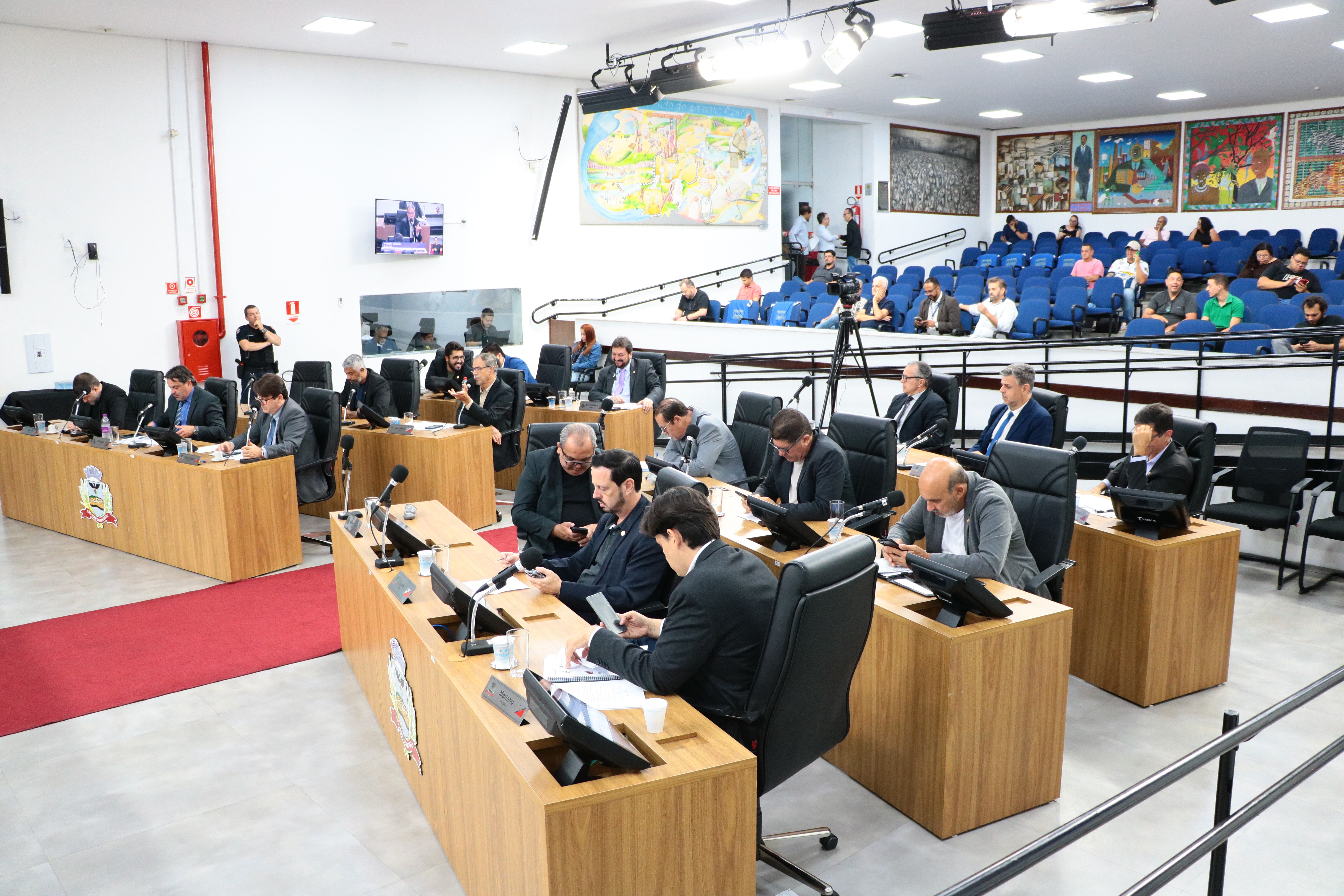 Legislativo analisa reajuste para servidores do Semae