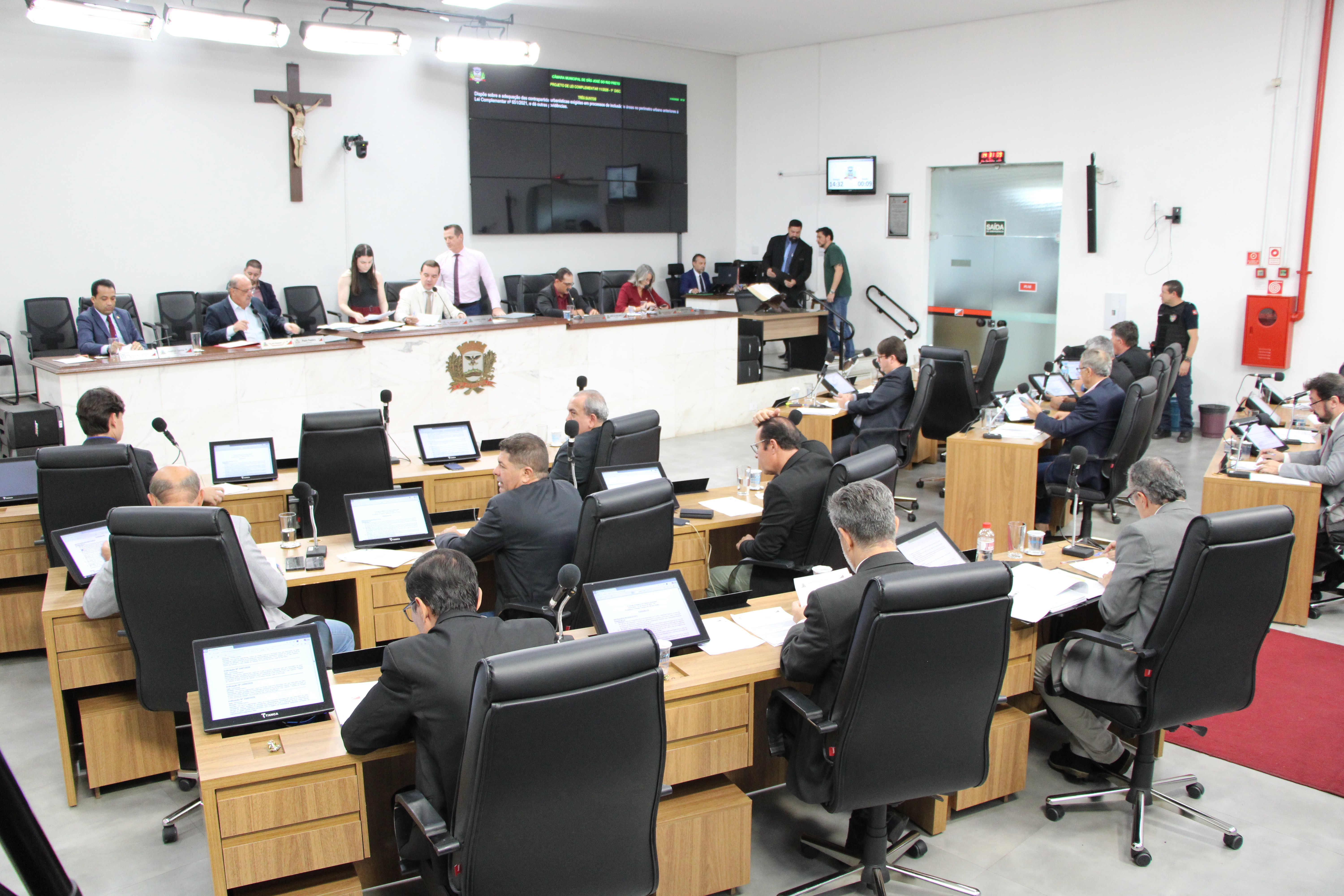 Vereadores votam aumento de cargos na Guarda Municipal na 11ª sessão