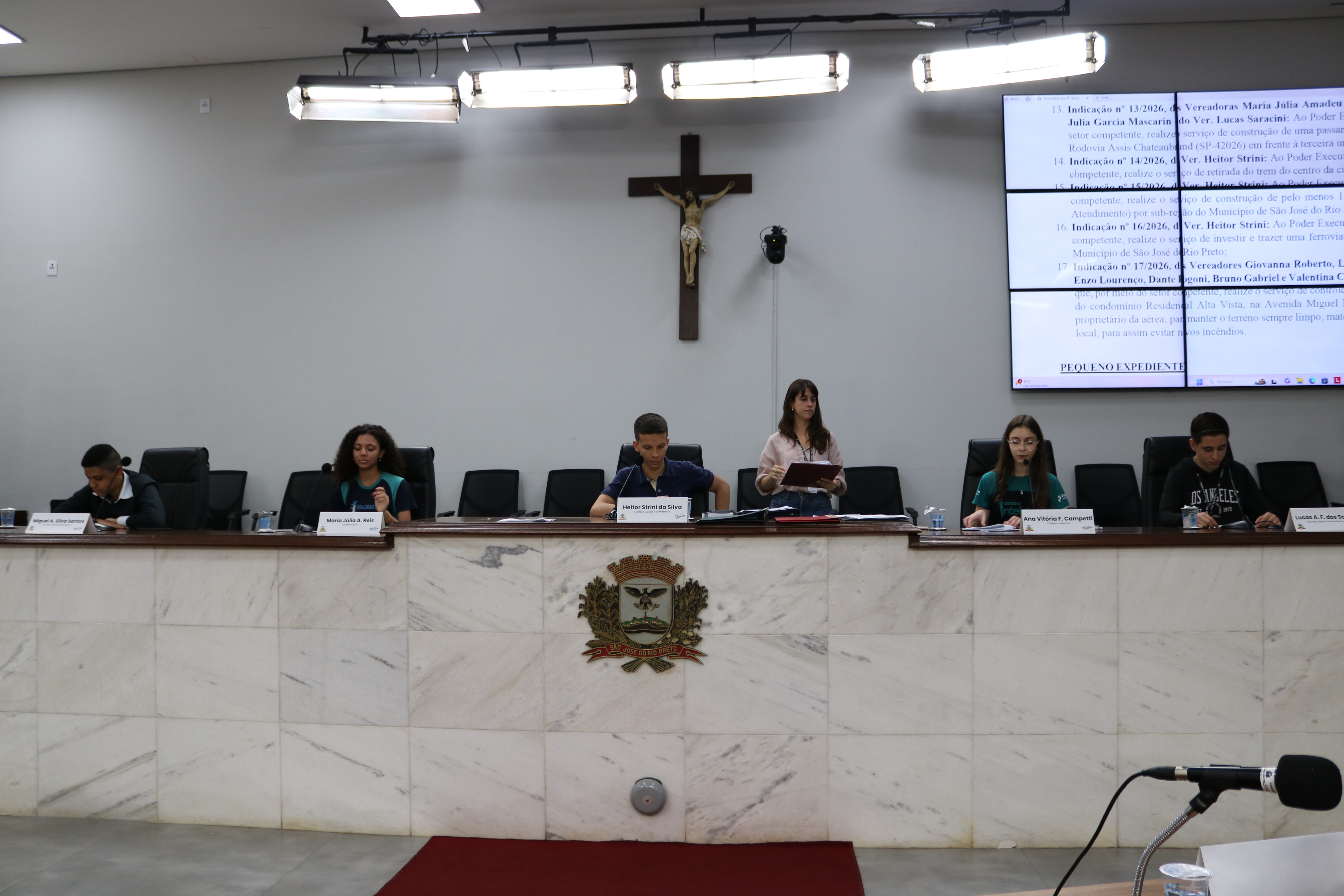 Câmara Jovem realiza 2ª Sessão Ordinária do ano