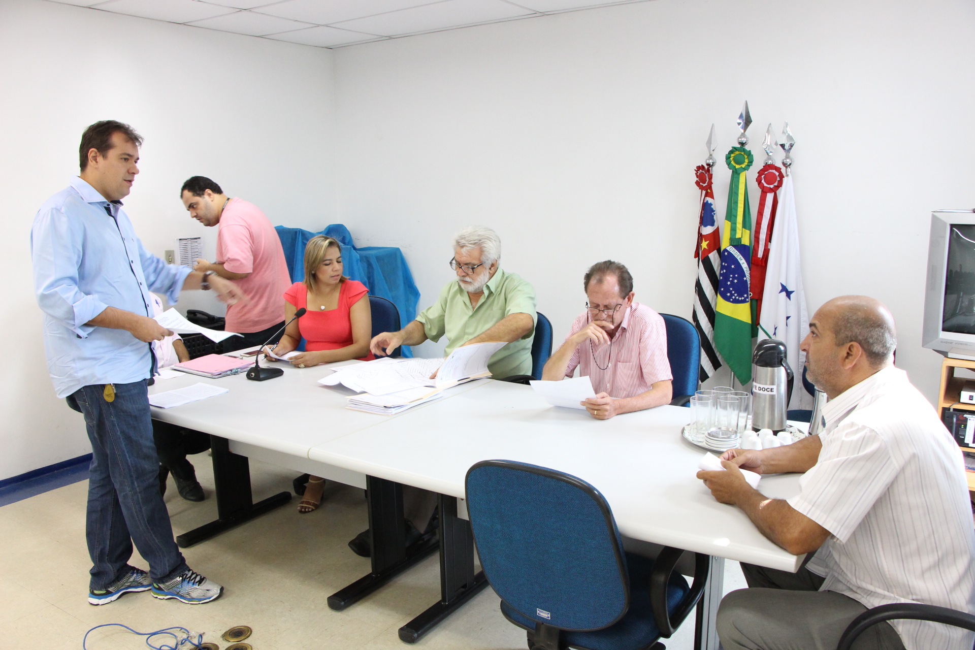 Vereadores e membros da Comissão de Obras debatem projetos de inclusão e zoneamento