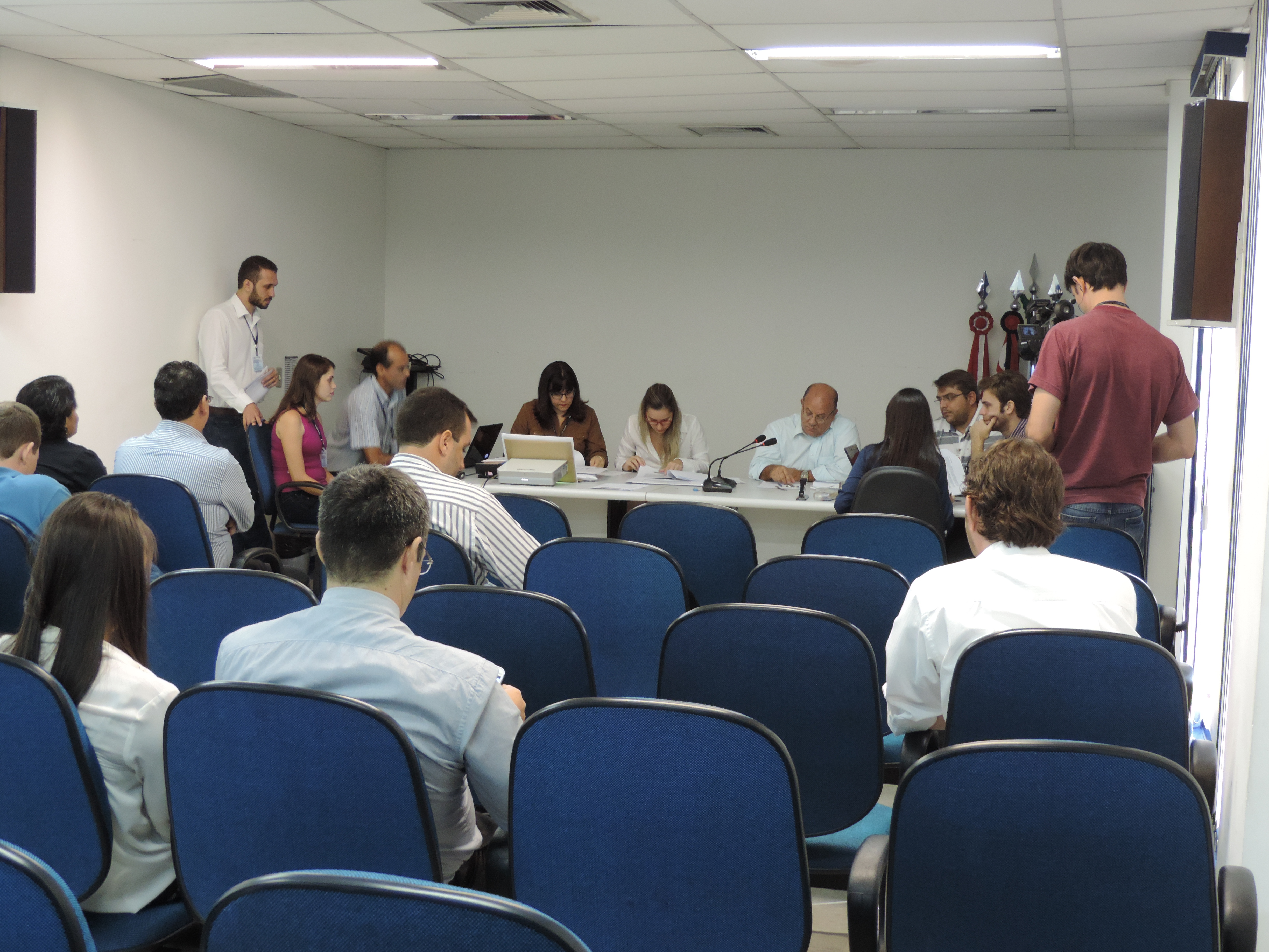 Pregão foi realizado no Auditório do Legislativo