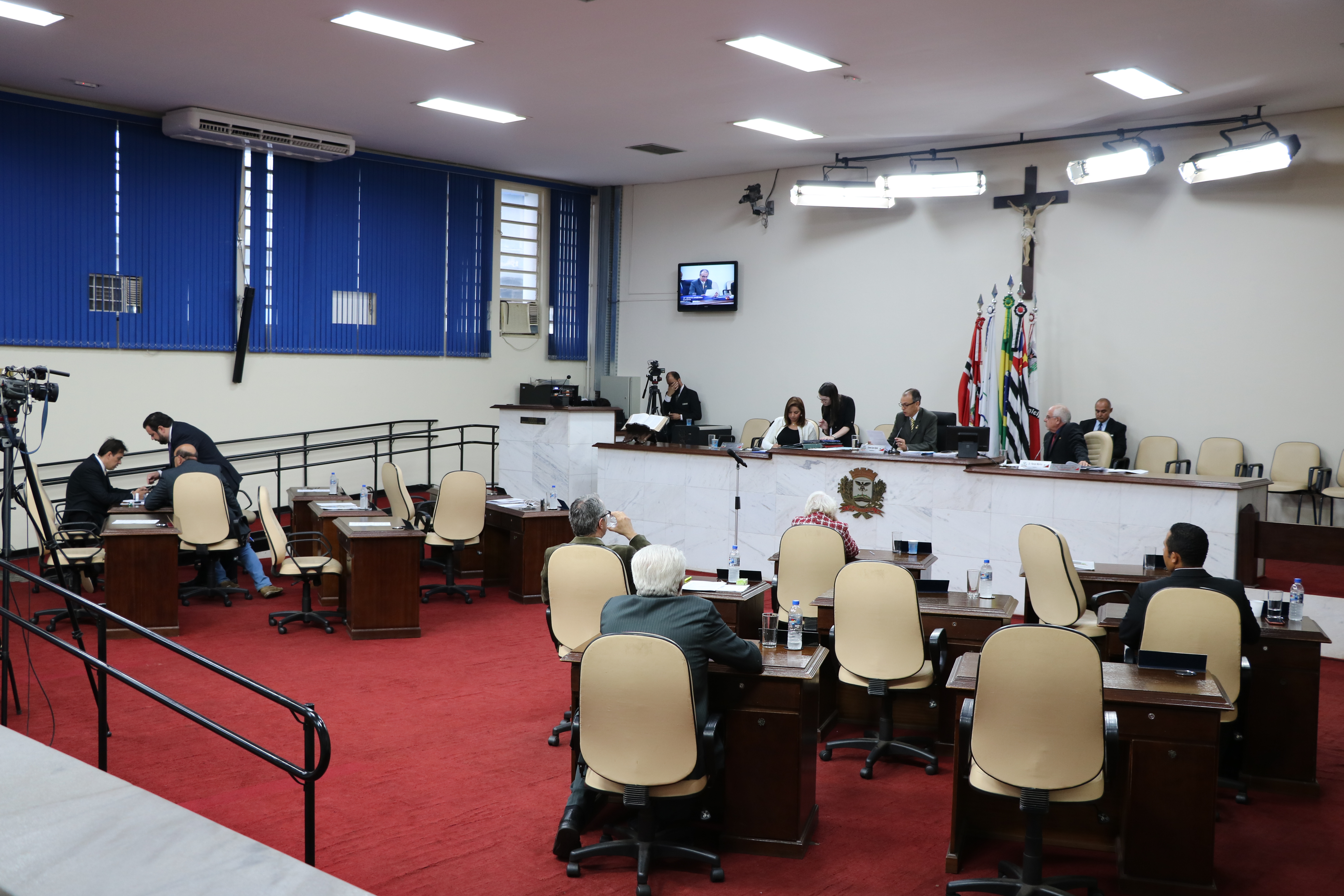 Projeto da Mesa Diretora altera Câmara Mirim para Câmara Jovem